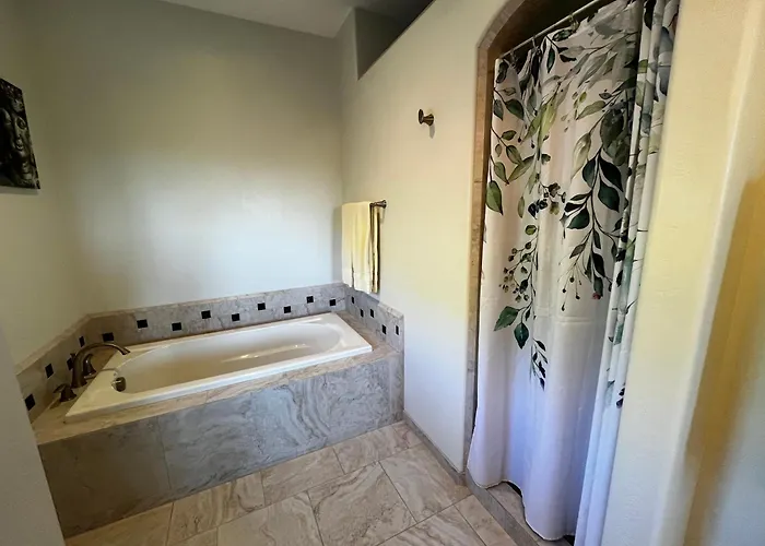 Natures Oasis Sanctuary Organic Gardens 3*